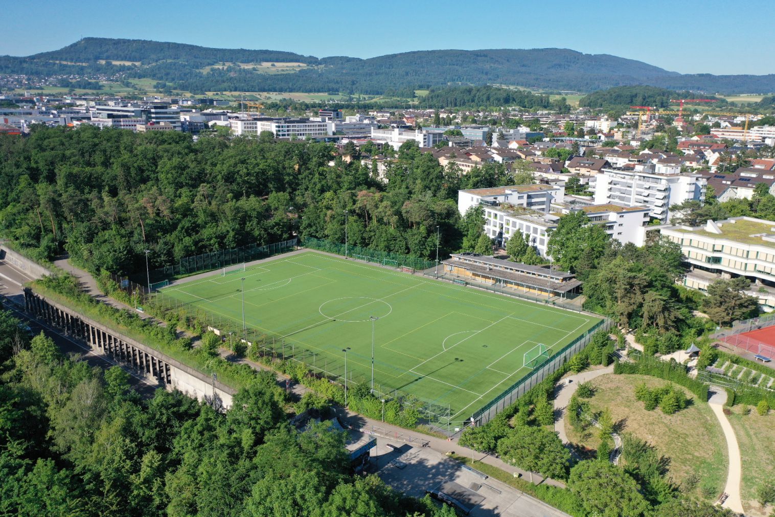 Das Fussballfeld im Einschlag soll zu einer neuen Freizeitanlage umgestaltet werden.