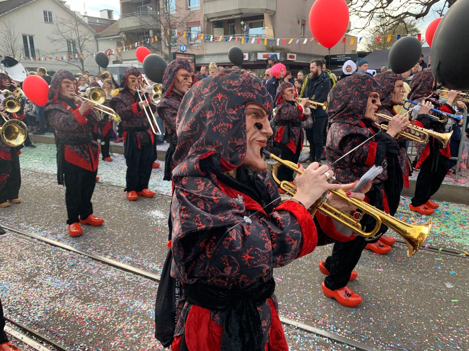 Ab dem 8. Februar 2024 ist wieder Fasnacht in Reinach – ein Spass für Jung und Alt.