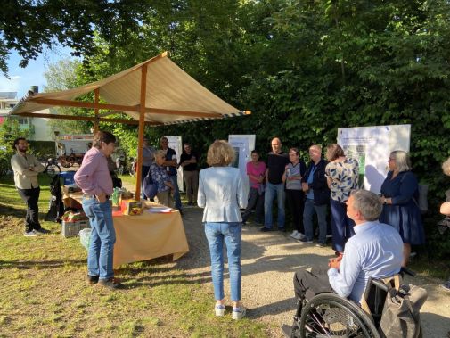 Die Quartierbewohnerinnen und -bewohner des Sundgaus haben sich im Juni mit dem Gemeinderat über Themen ausgetauscht, die sie im Quartier bewegen.  Foto: Gemeinde Reinach